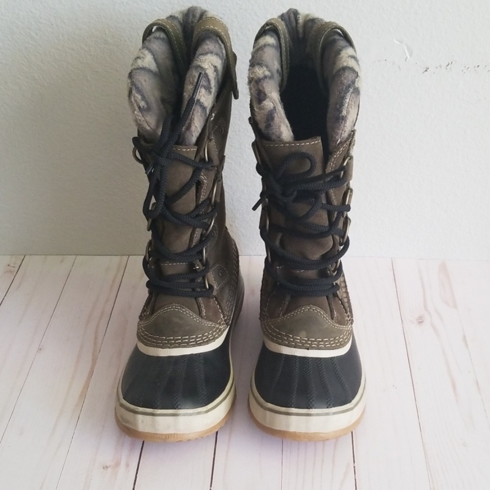 Sorel Joan of Artic